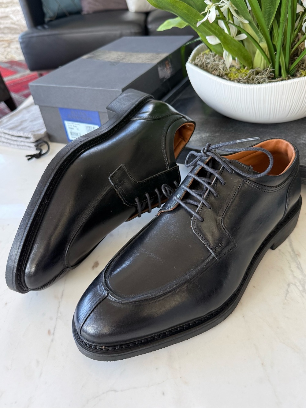 New Allen Edmonds Denali Men’s Leather Derby - Picture 7 of 16
